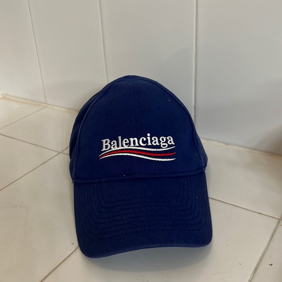 Balenciaga Hat - Picture 1 of 13